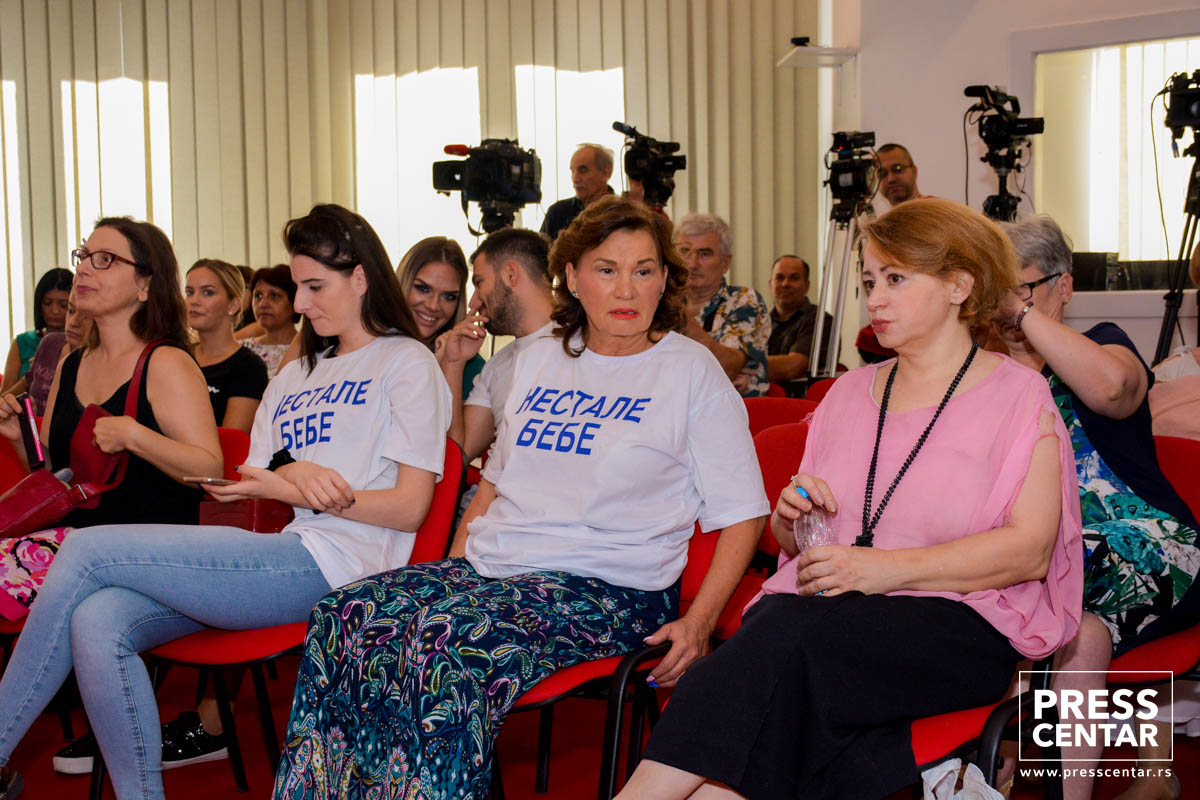 Konferencija za medije Beogradske grupa roditelja, Udruženja 