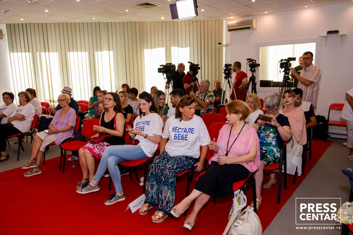 Konferencija za medije Beogradske grupa roditelja, Udruženja 