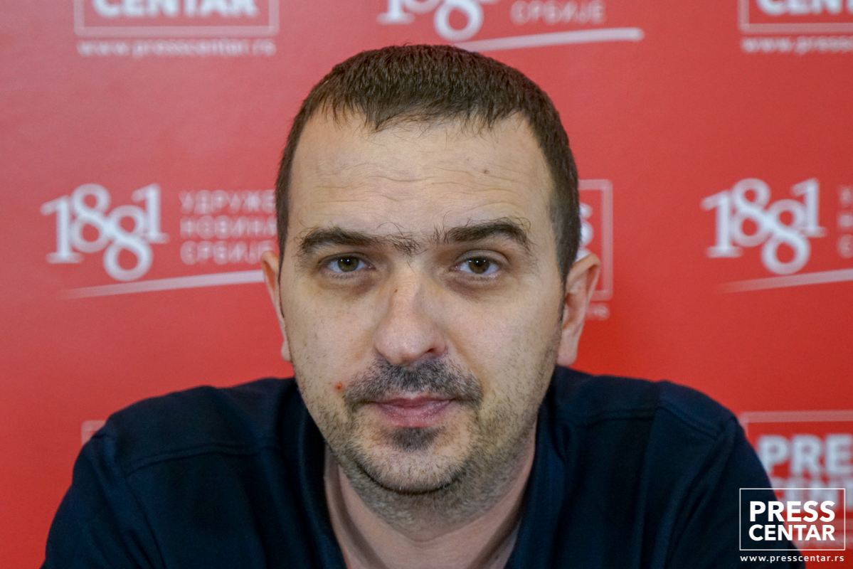 Branko Stojanović
3105/2019