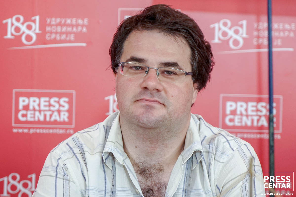 Nikola Tošić Malešević
2/7/2019
