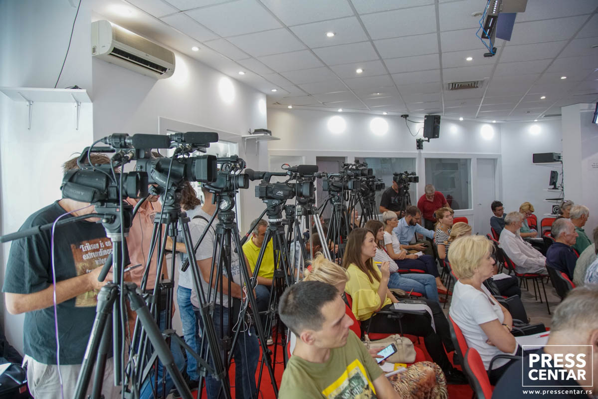 Konferencija za novinare Udruženja porodica nestalih i poginulih lica 