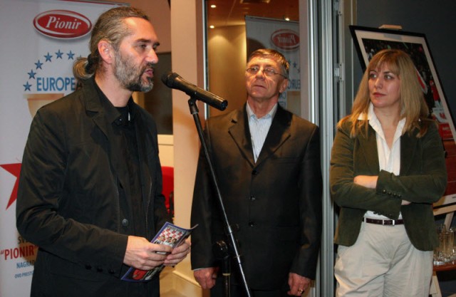 Zvezdan Mančić, Slobodan Igrutinović i Snežana Samardžić Marković
02/12/2010
