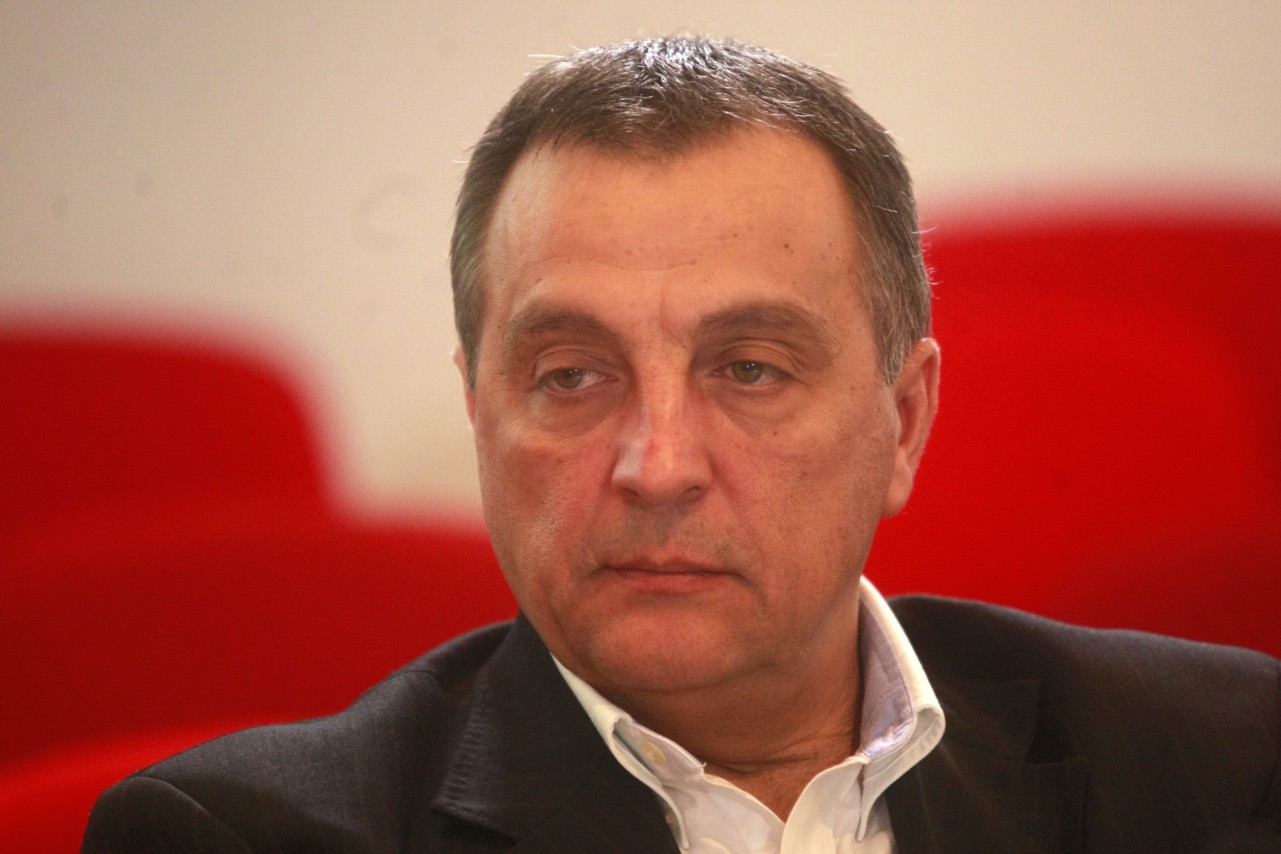 Zoran Živković
10/03/2014