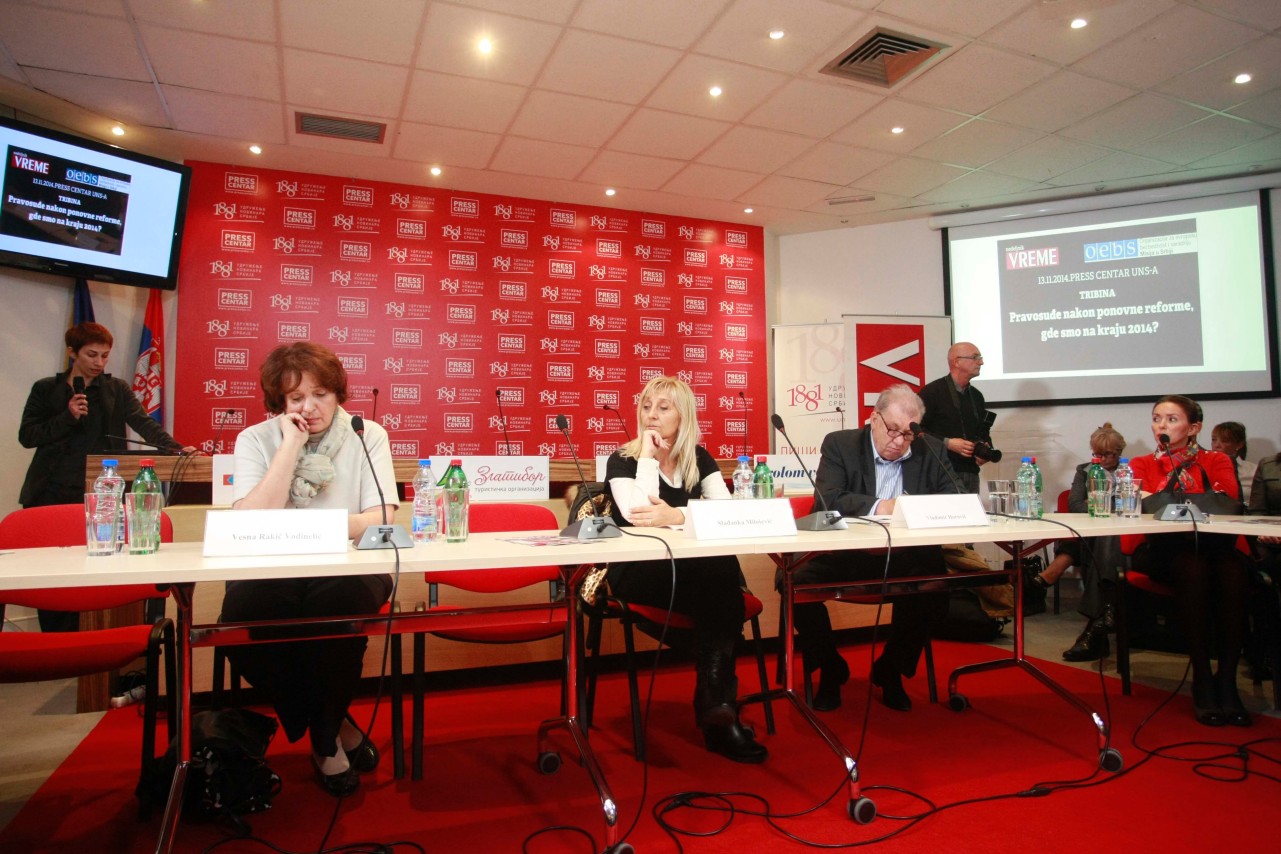 Vesna Rakić Vodinelić, Slađanka Milošević i Vladimir Horović
13/11/2014