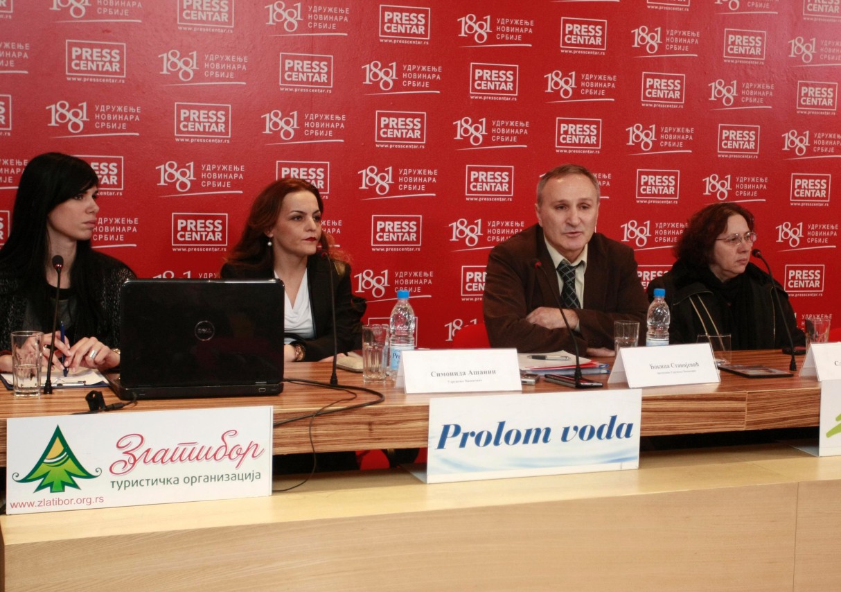 Konferencija za novinare Udruženje Đakovčana
13/02/2015