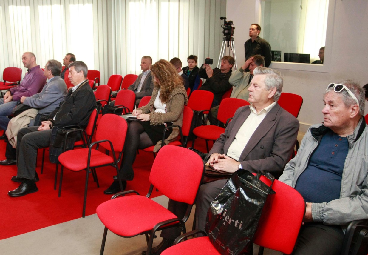 Konferencija za novinare preduzeća za proizvodnju alternativnih izvora energije 