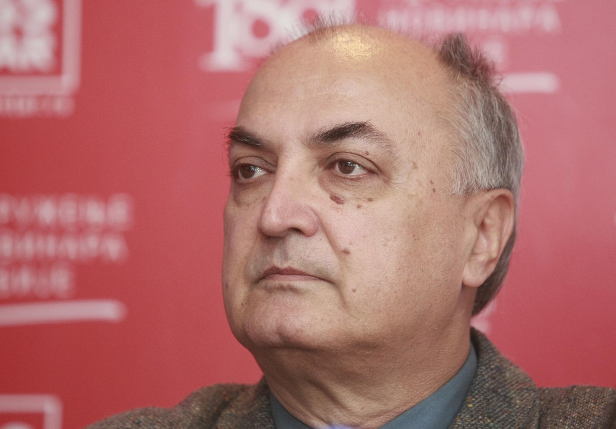 prof. dr Dejan Raković
16/04/2015