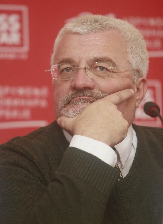 Vladimir Cucić
18/142/2015