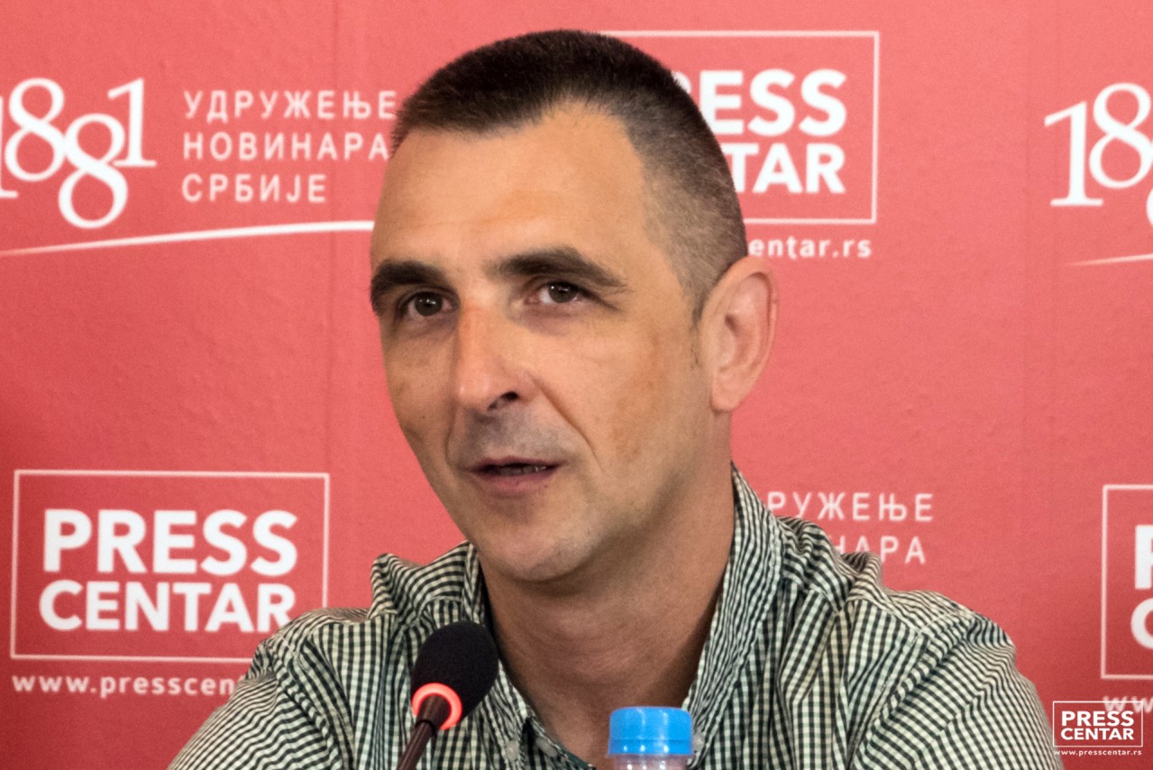 Dejan Lalić
4/7/2017
