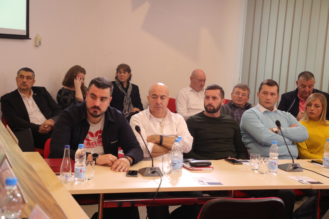 Javna debata Ujedinjenih sindikata Srbije 