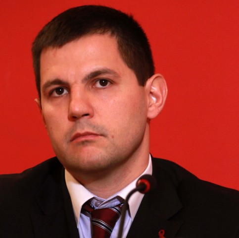 Nenad Borovčanin
30/11/2012
