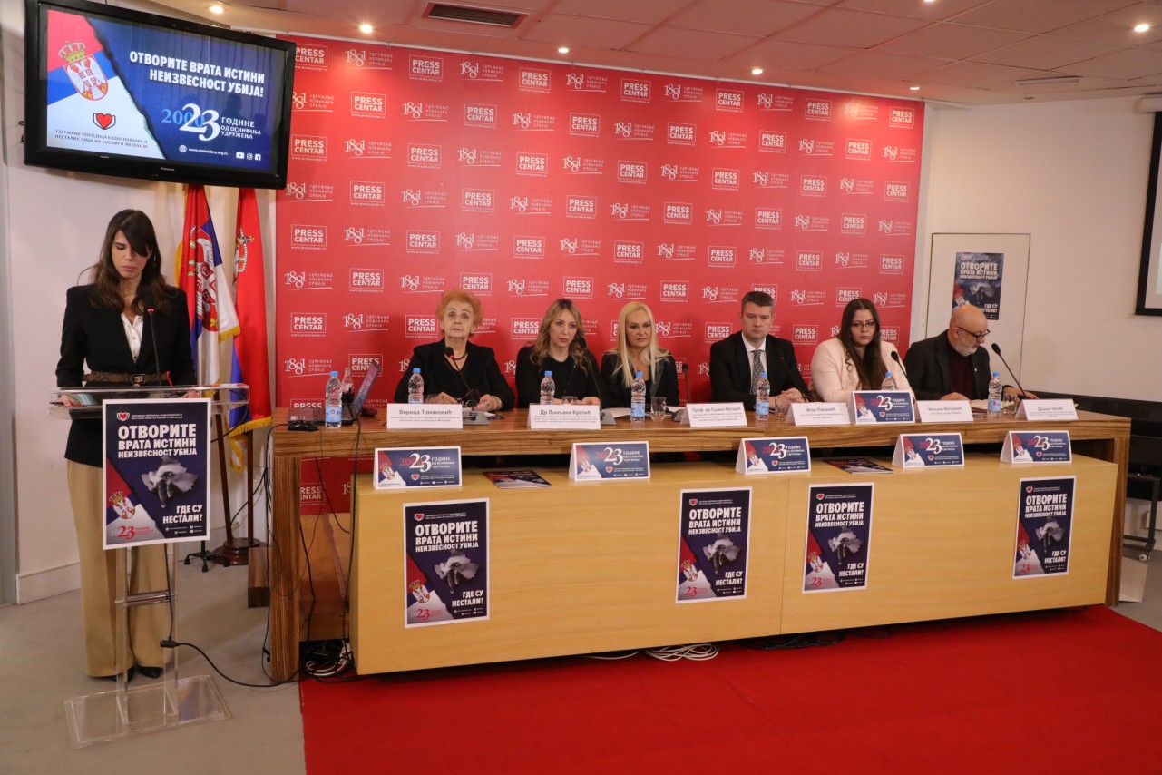 Konferencija za medije Udruženja porodica kidnapovanih i nestalih lica na Kosovu i Metohiji: „Otvorite vrata istini, neizvesnost ubija“
14/03/2023