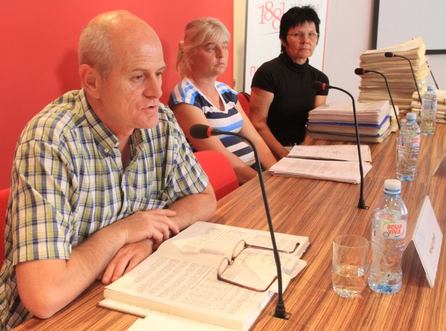 Konferencija za novinare Udruženja Obruč
29/04/2013
