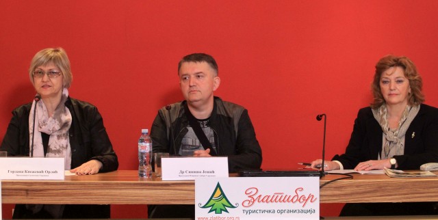 Konferencija za novinare Udruženja izdavača udžbenika, nastavnih sredstava i učila Srbije
06/06/2013