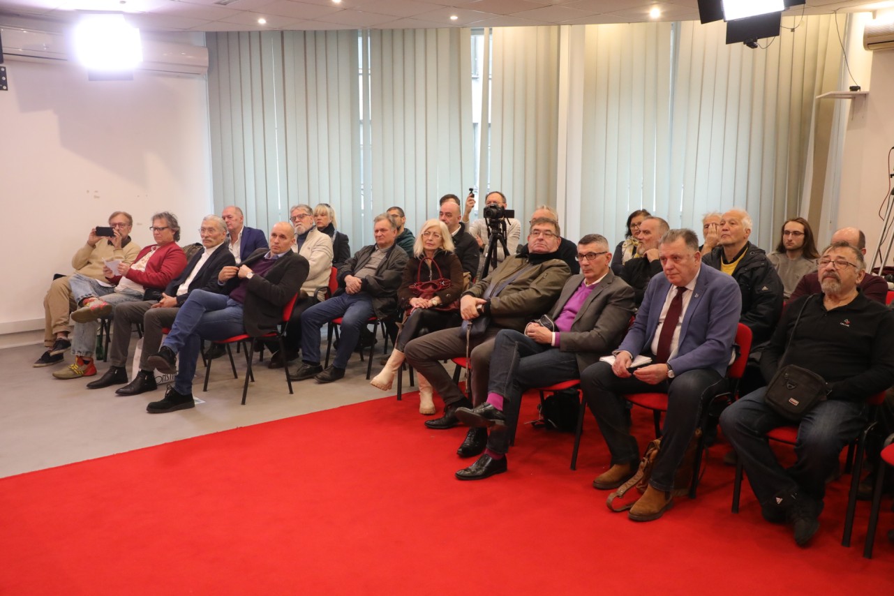 Konferencija za novinare „Svi u Mobu za spas Srbije“
09/12/2024