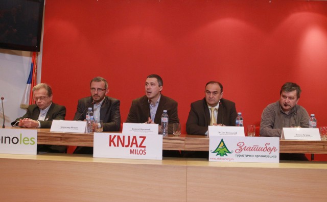 Konferencija za novinare Pokreta Dveri i rodoljubivih organizacija
10/12/2013