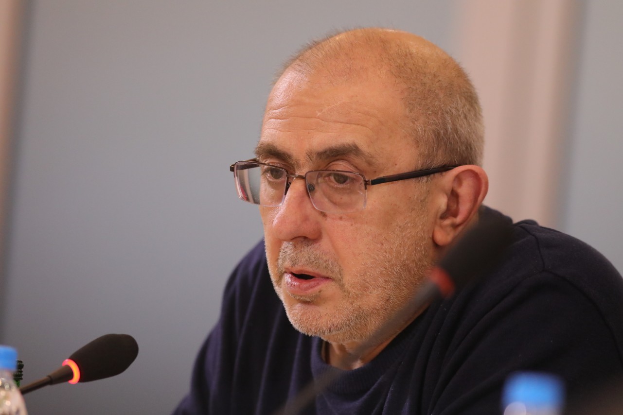 Filip Švarm 
24.04.2025.
