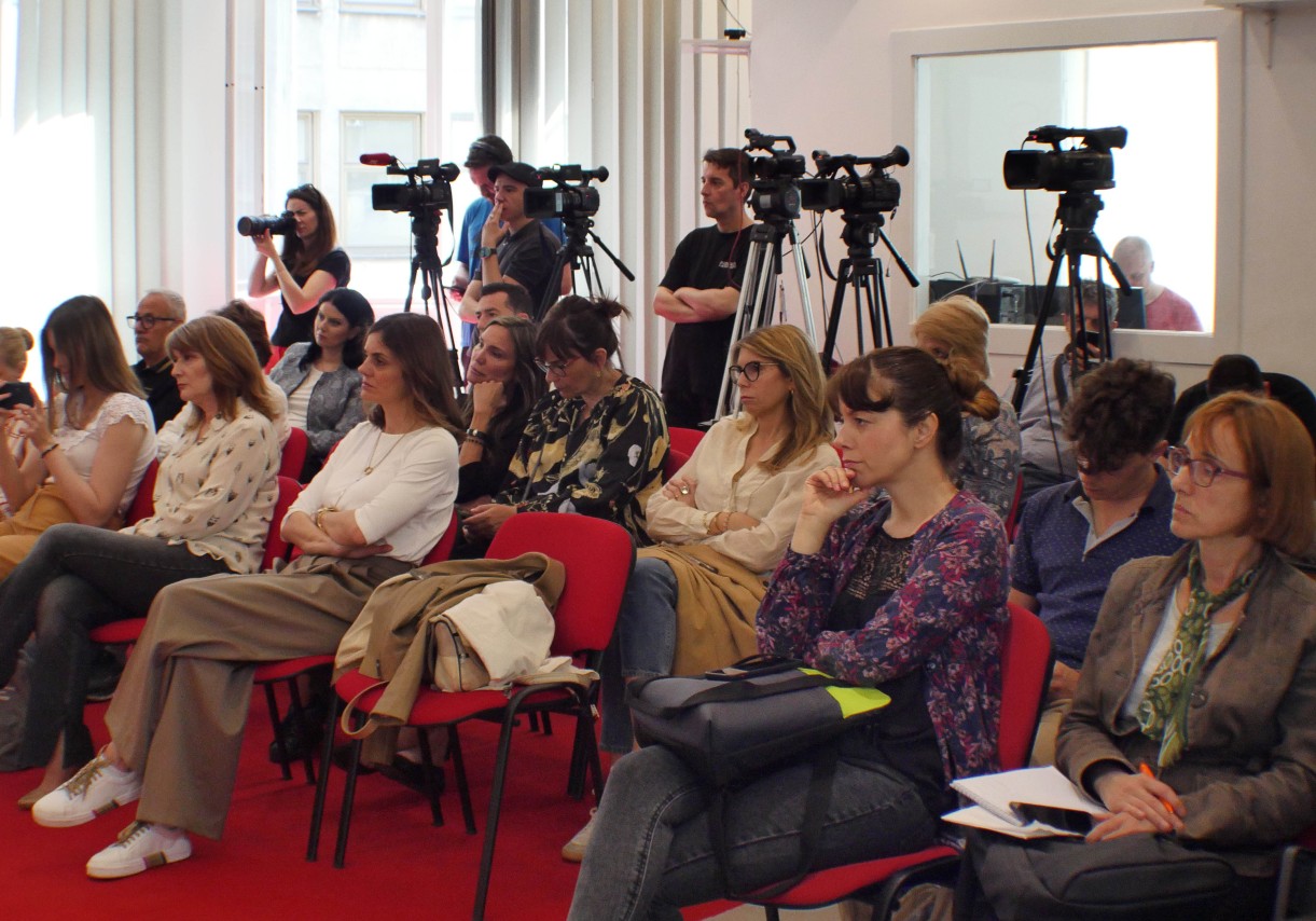 Konferencija za medije: Neophodnost pronalaženja sistemskih rešenja za stavljanje inovativnih lekova na pozitivnu listu
6/05/2025
