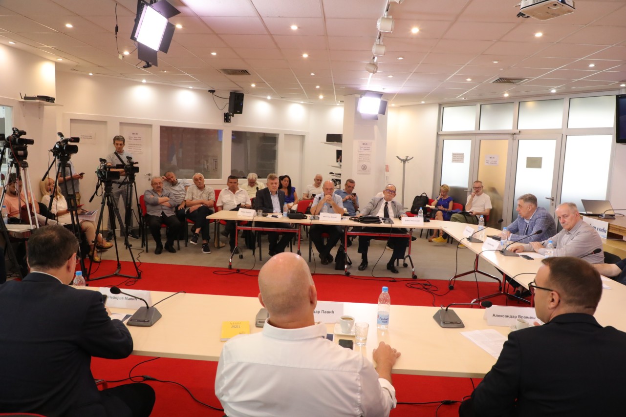 Tematska tribina: „BiH u slijepoj ulici – godina raspleta“
19/06/2025
