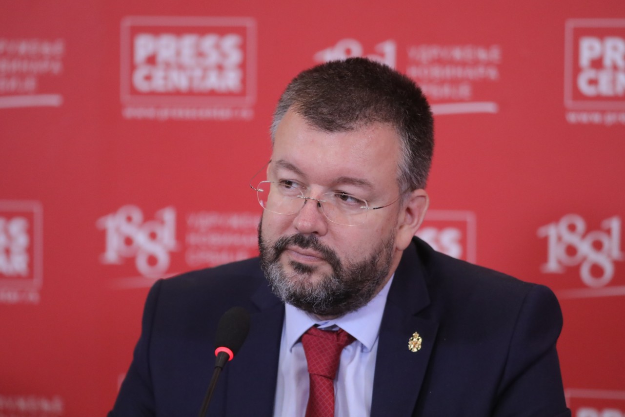 Prof. dr Čedomir Antić
4/08/2025