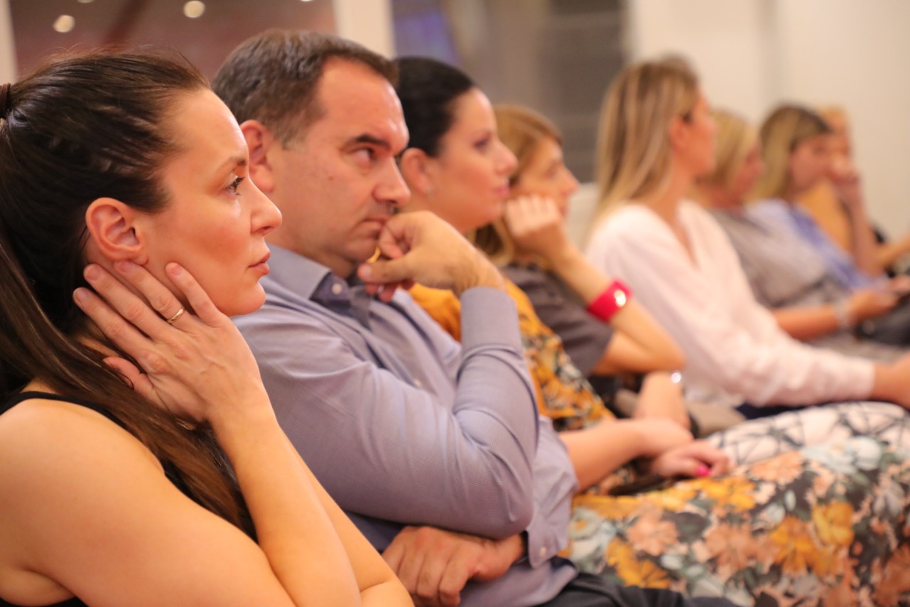 Predstavljanje rezultata istraživanja o stavovima pacijenata u vezi sa inovativnim terapijama, mestom primanja terapije, kao i načinima dobijanja informacija i poverenju u izvore informisanja
10/09/2025