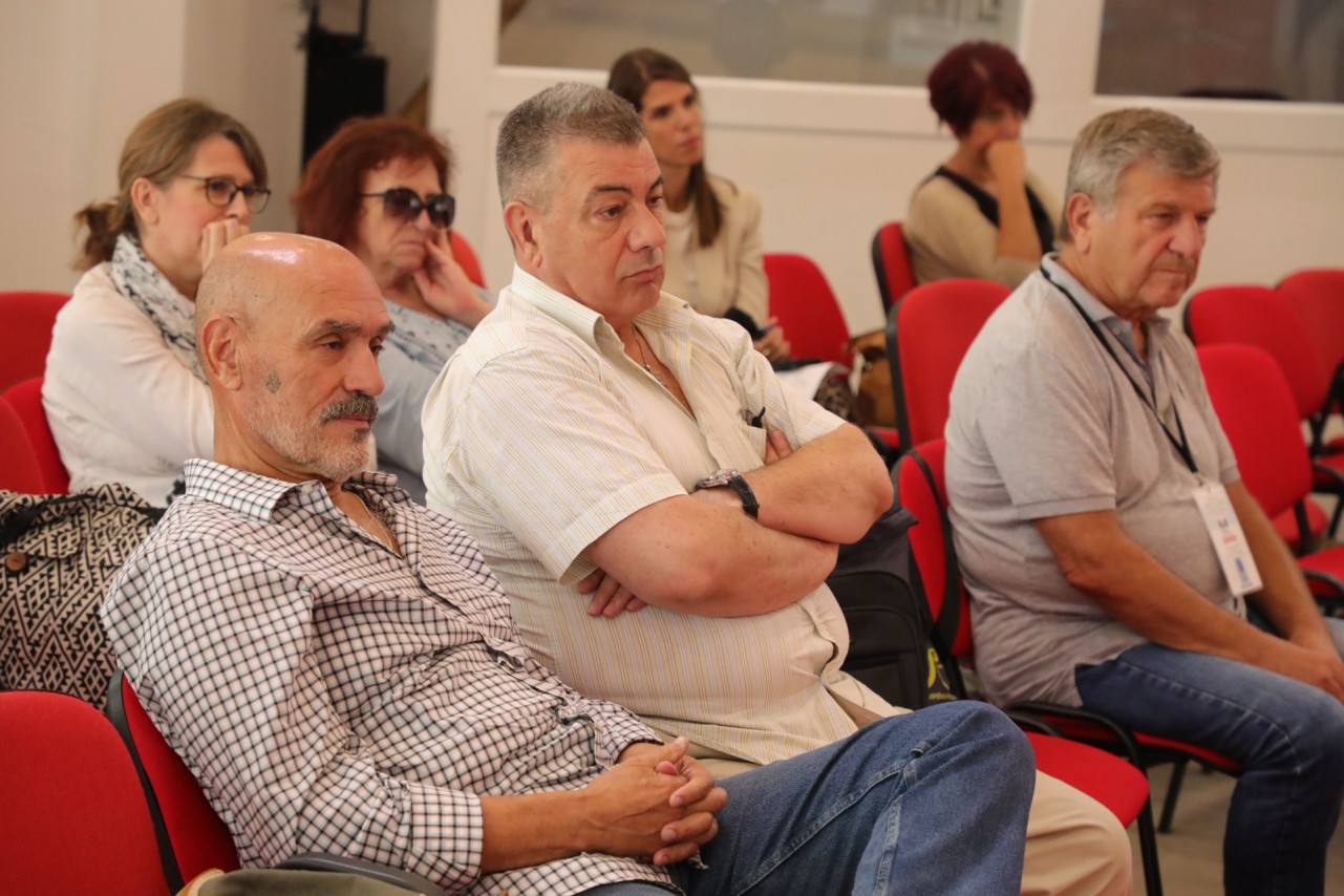 Konferencija za medije: “Izmena krivičnog zakona i zakona za maloletnike - Šta učiniti da sistem Republike Srbije radi u interesu naroda”
12/09/2025
