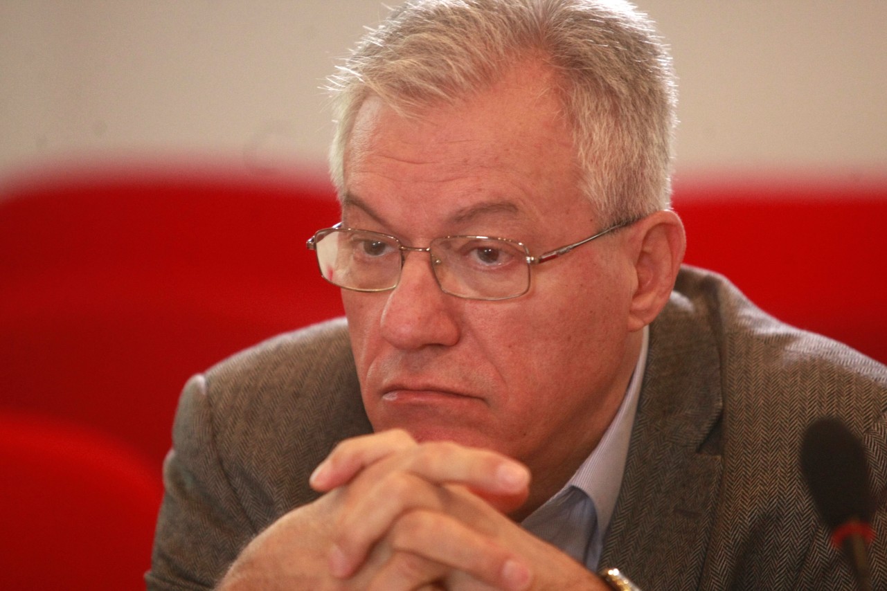 Rade Veljanovski
10/03/2014