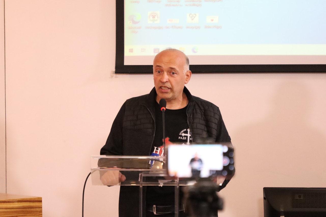 Konferencija za novinare Pokreta Moba: 