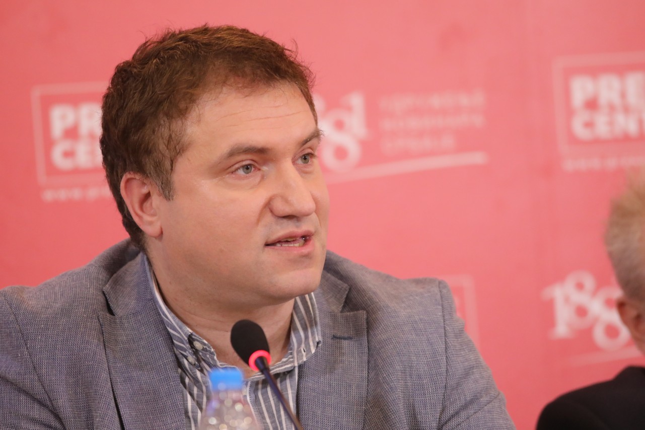 dr Mario Kalik
16/12/2025