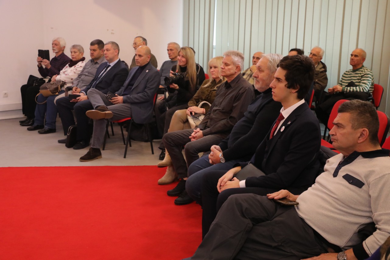 Okrugli sto: „Aktuelni odnosi Srbije i Rusije sa SAD i EU“
16/12/2025