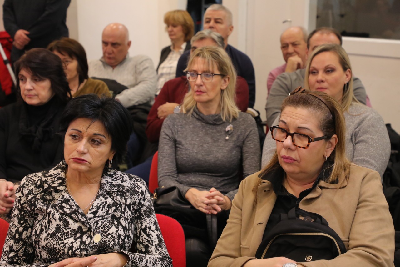 Konferencija za novinare Reprezentativnih sindikata u železničkim Akcionarskim društvima: Usklađivanje cene radnog časa sa Zakonom i odlukama Socijalno-ekonomskog saveta i Vlade Republike Srbije
28/1/2026