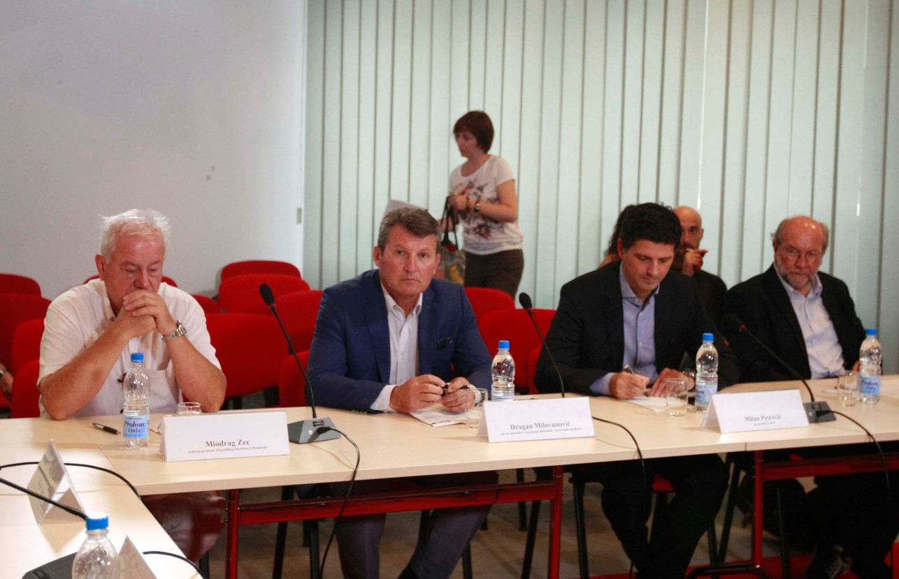 Okrugli sto nedeljnika 