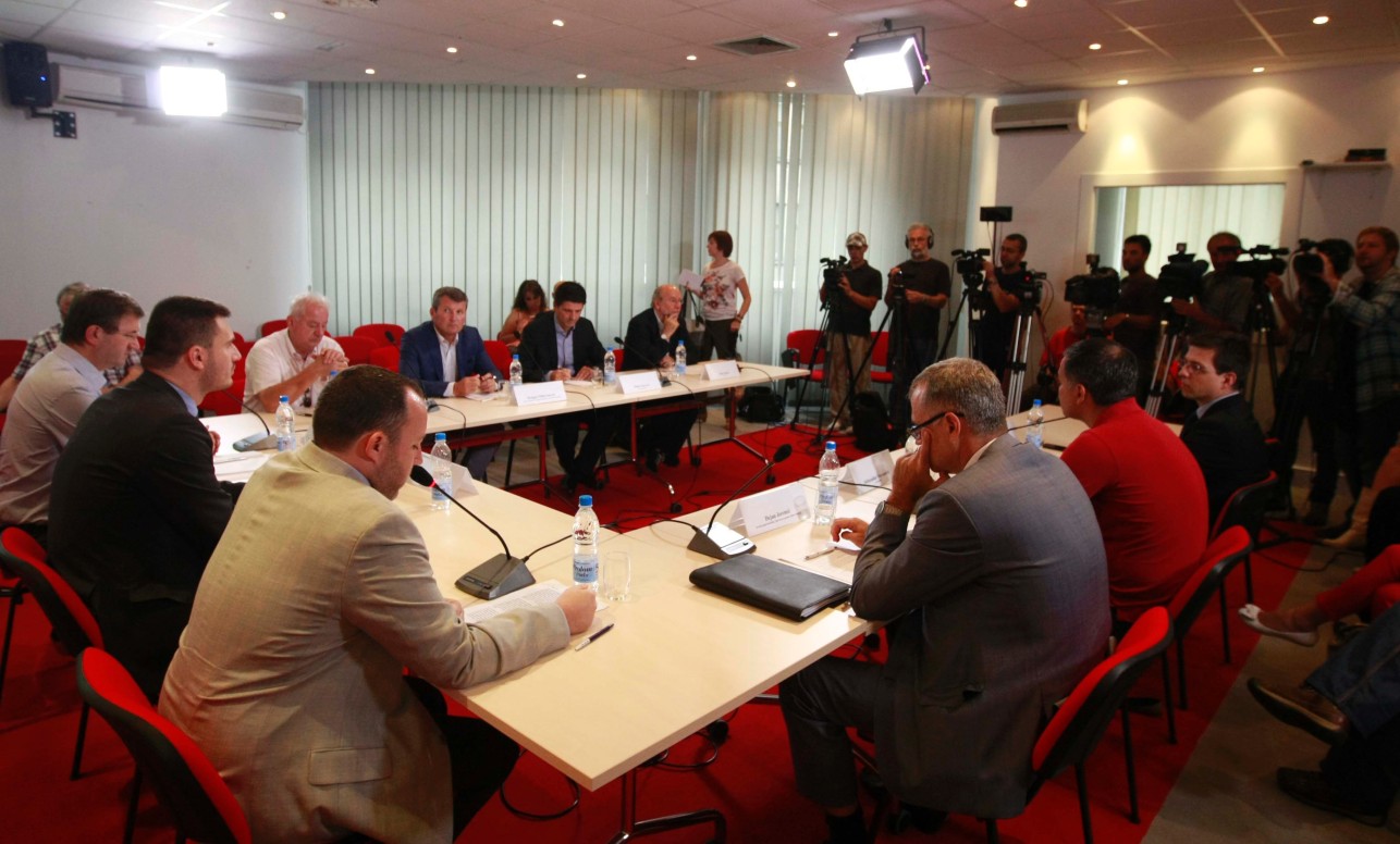 Okrugli sto nedeljnika Vreme
04/08/2014