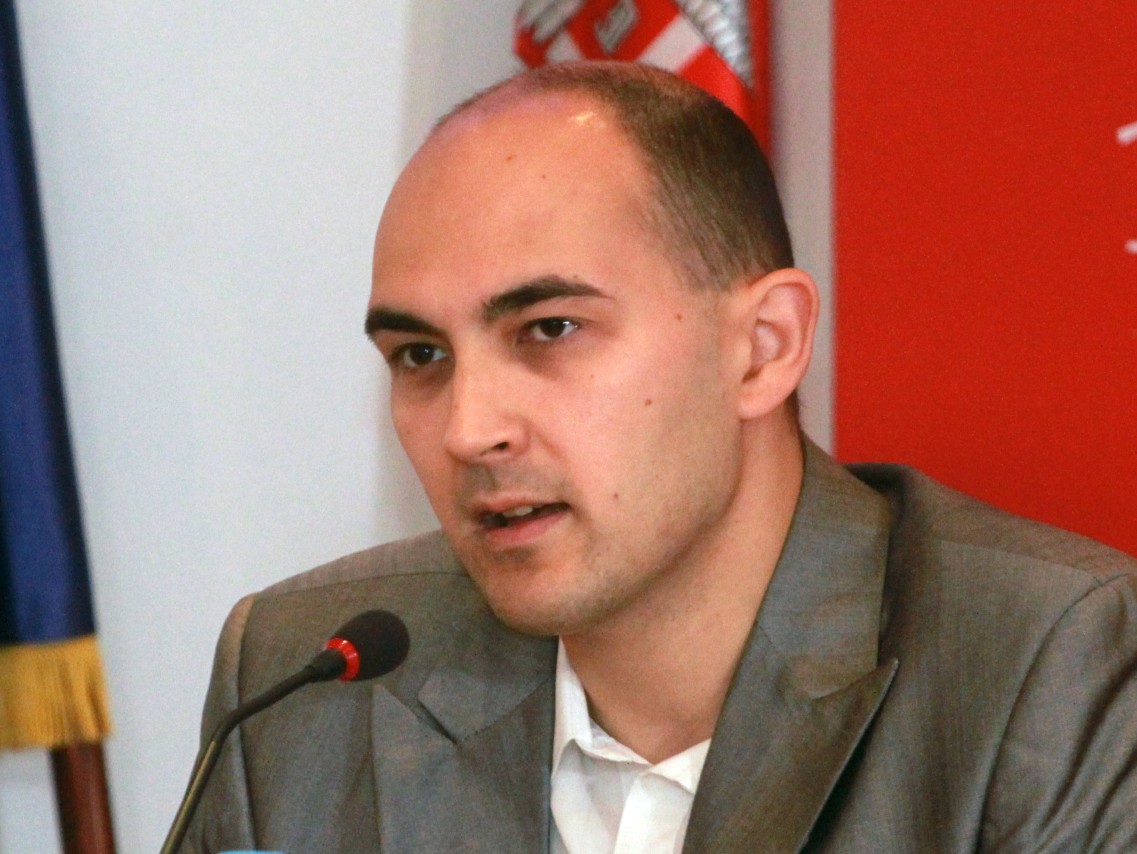 Dragoljub Rajić
07/10/2014
