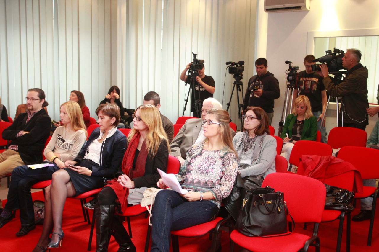 Panel diskusija Udruženja građana za pomoć u lečenju obolelih od Gošeove bolesti (UGOŠ)
21/10/2014