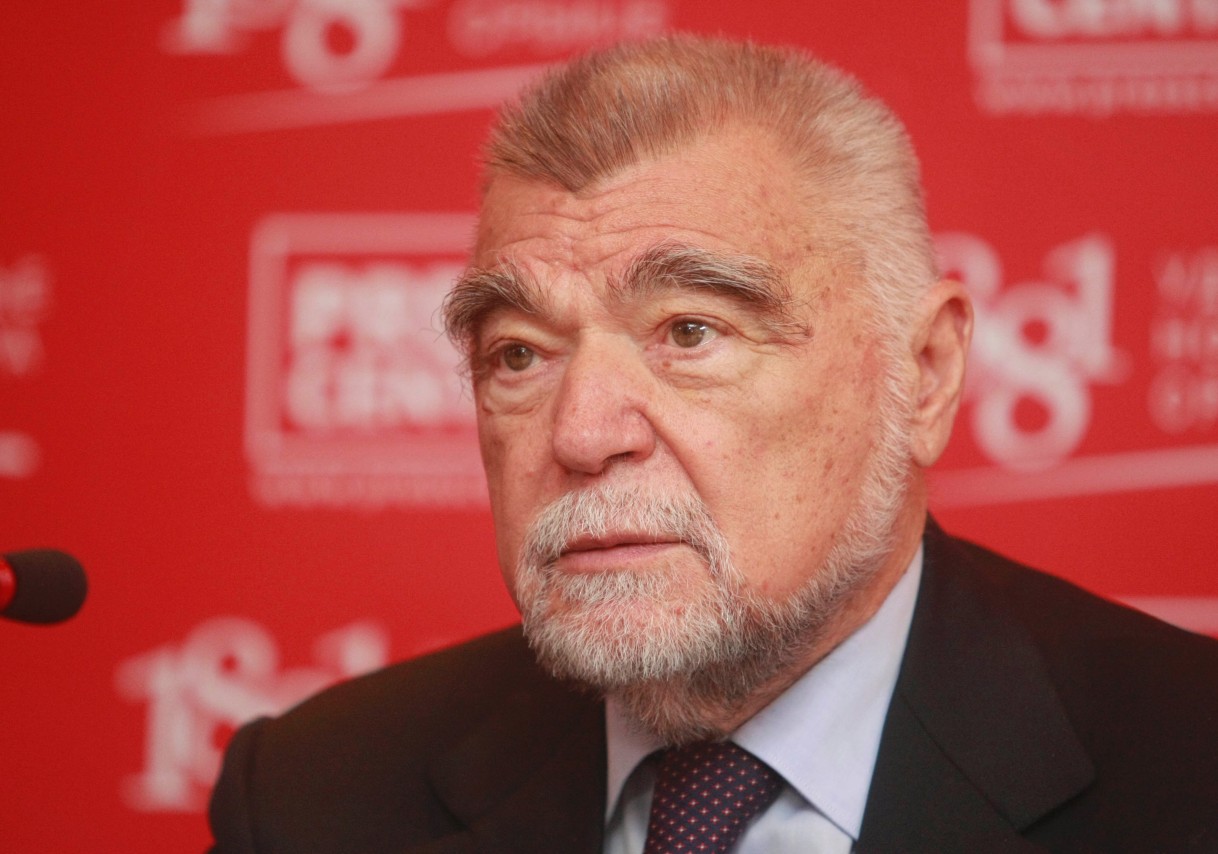 Stjepan Mesić
08/05/2015