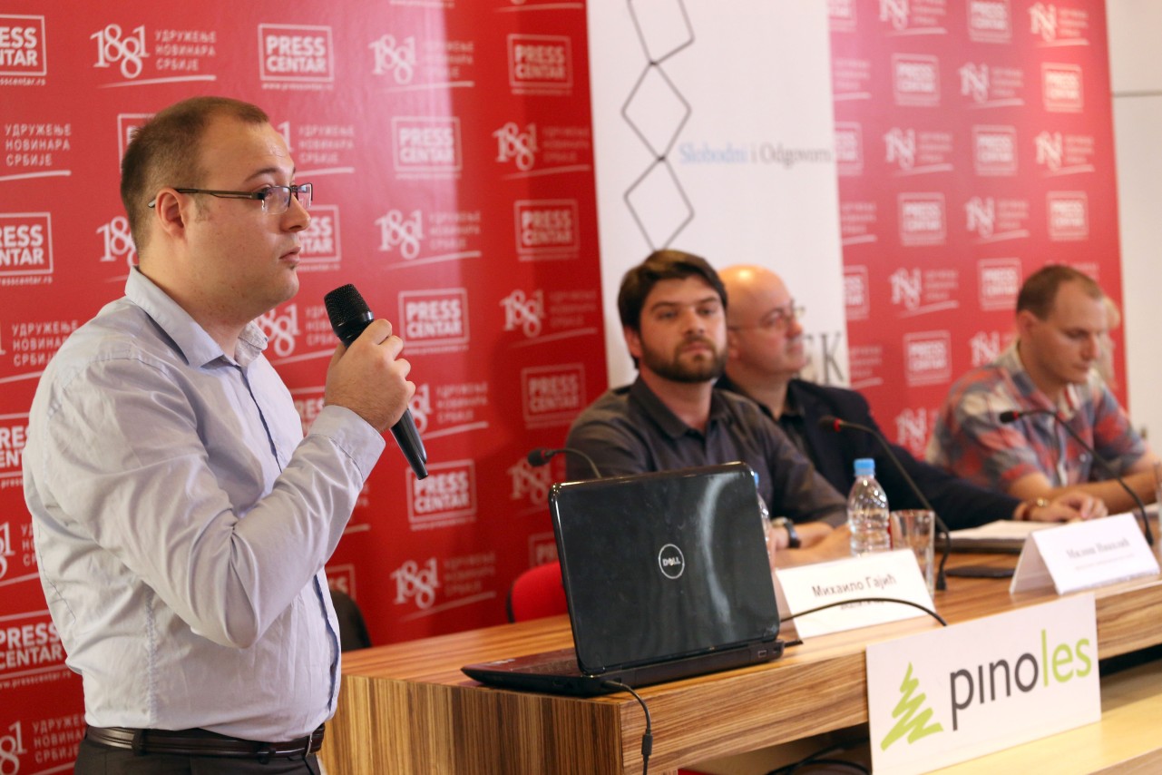 Panel diskusija Libertarijanskog kluba
Press centar 2/7/2015 