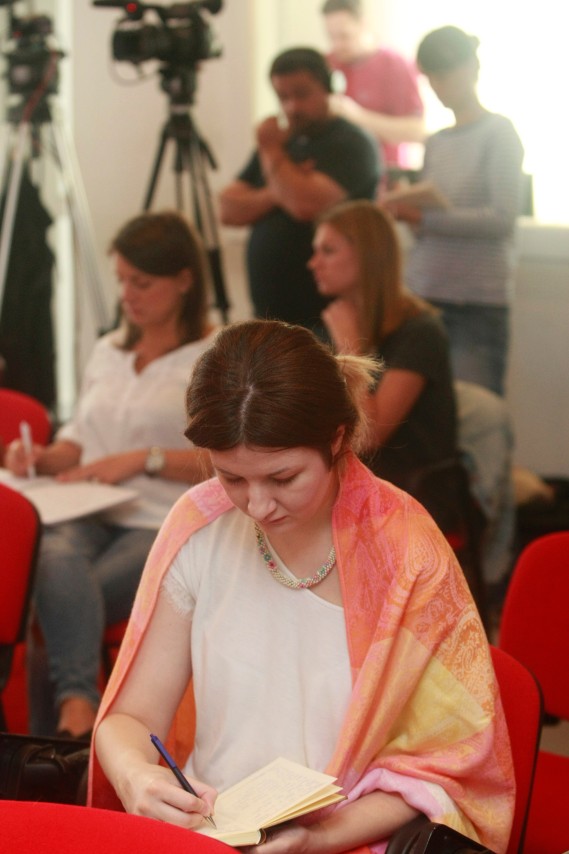Konferencija za novinare predstavnika RTV Vranje, Udruženja novinara Srbije i Nezavisnog udruženja novinara Srbije 
9/9/2015