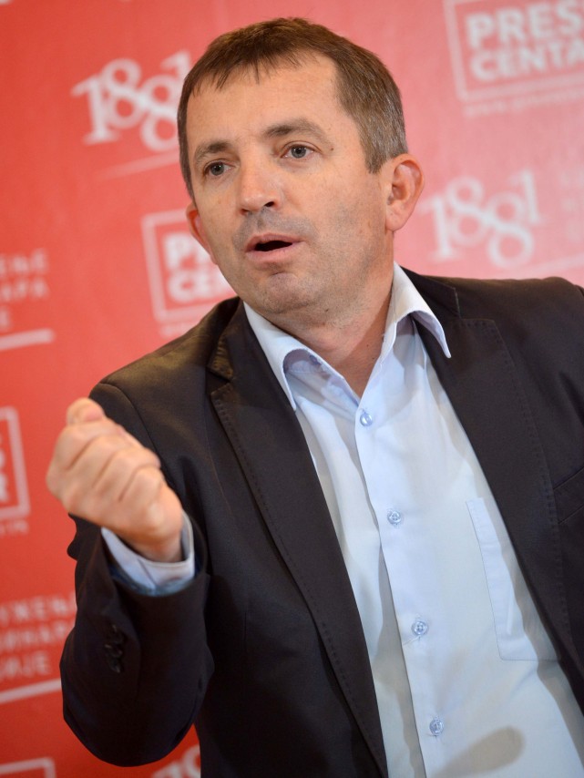 Miroslav Kiš
10/12/2015