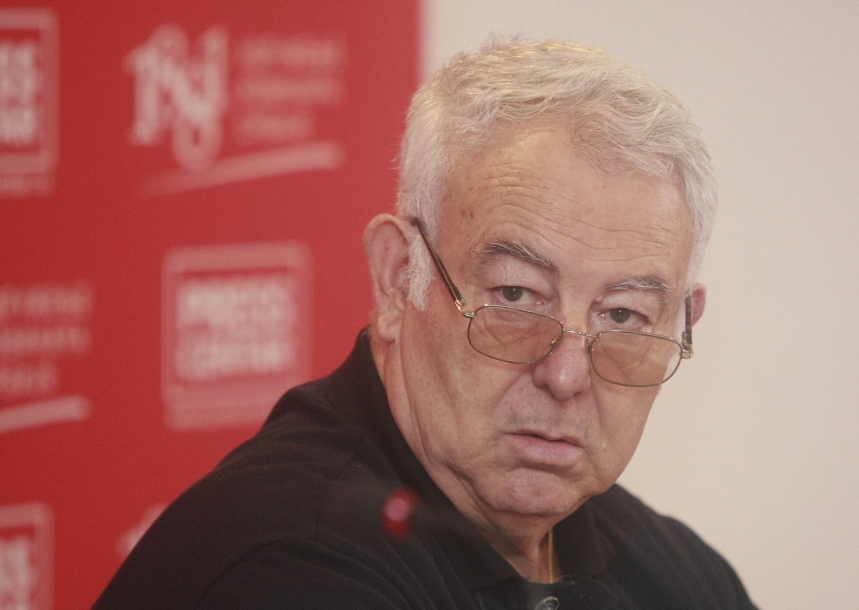 Radomir Stojanović
15/12/2015