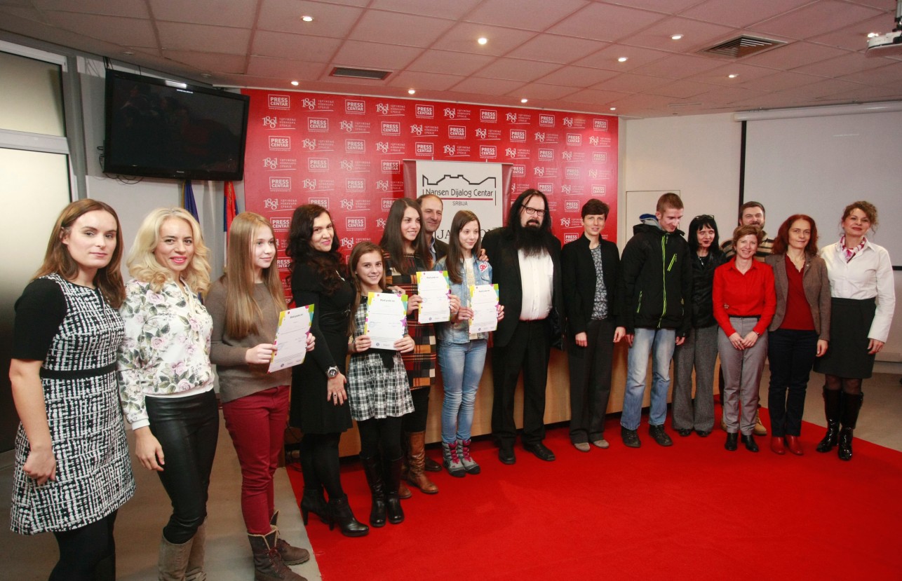 Okrugli sto Nansen dijalog centra
17/12/2015