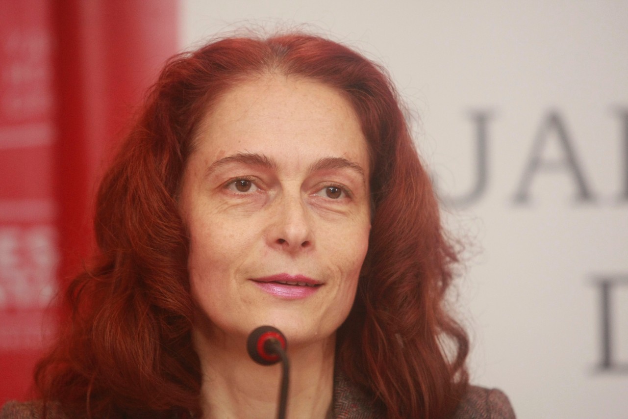 Tatjana Popović
17/12/2015