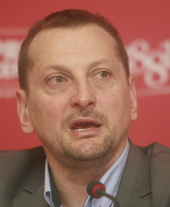 Predrag Stojadinov
11/2/2016