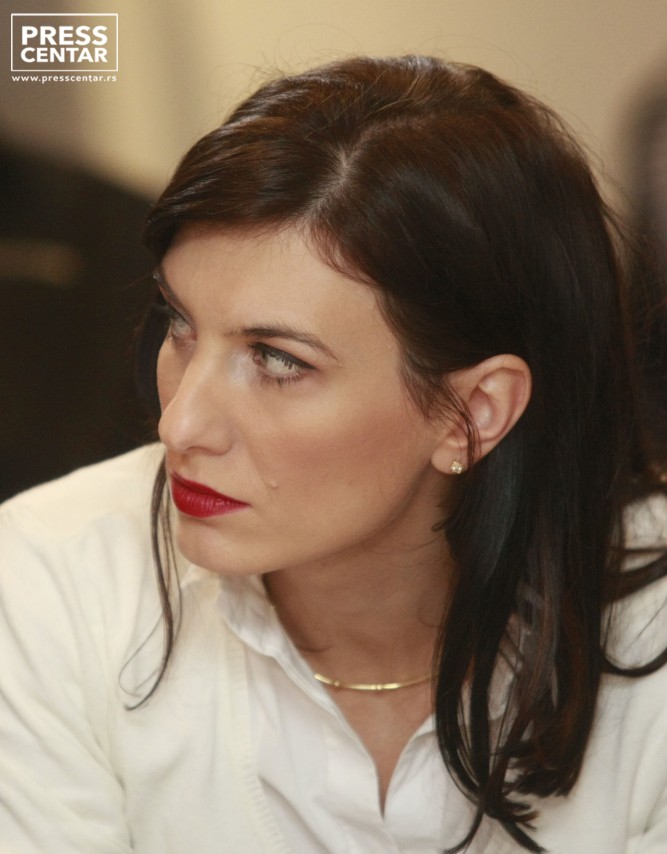 Milica Jevtić
10/10/2016
