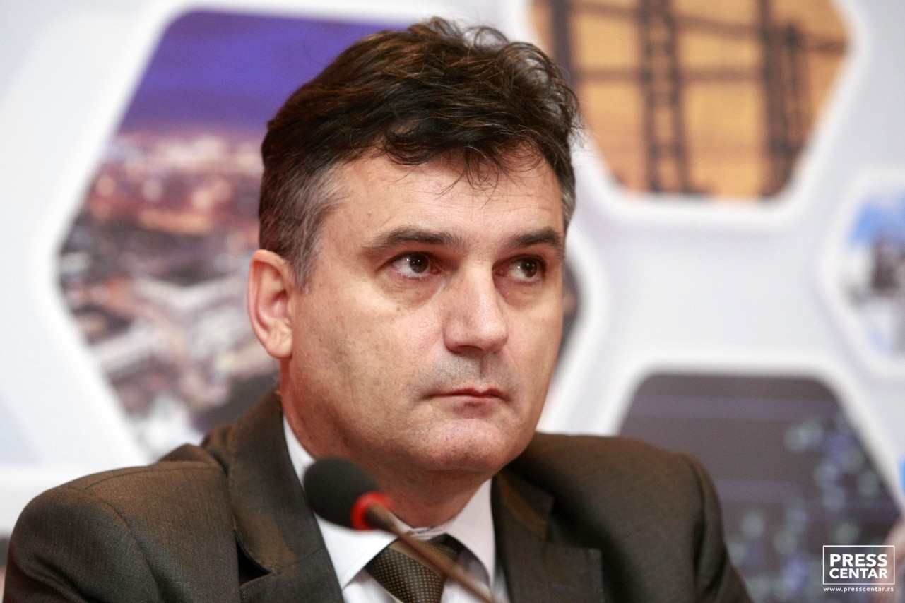 Dejan Ostojić
11/10/2016