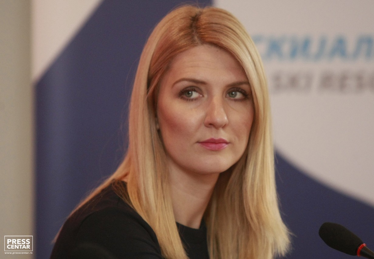 Ana Jovanović
23/11/2016