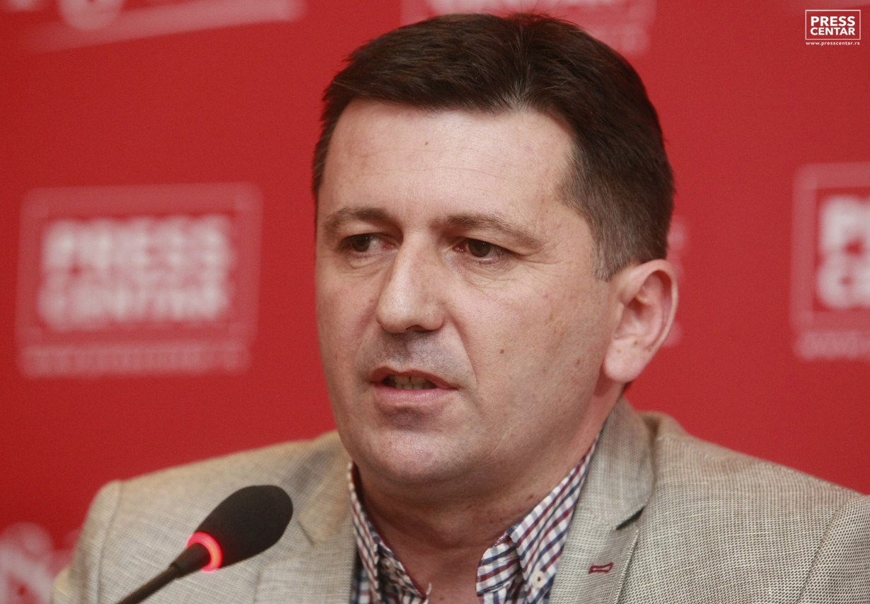 Arsen Đurić
23/11/2016
