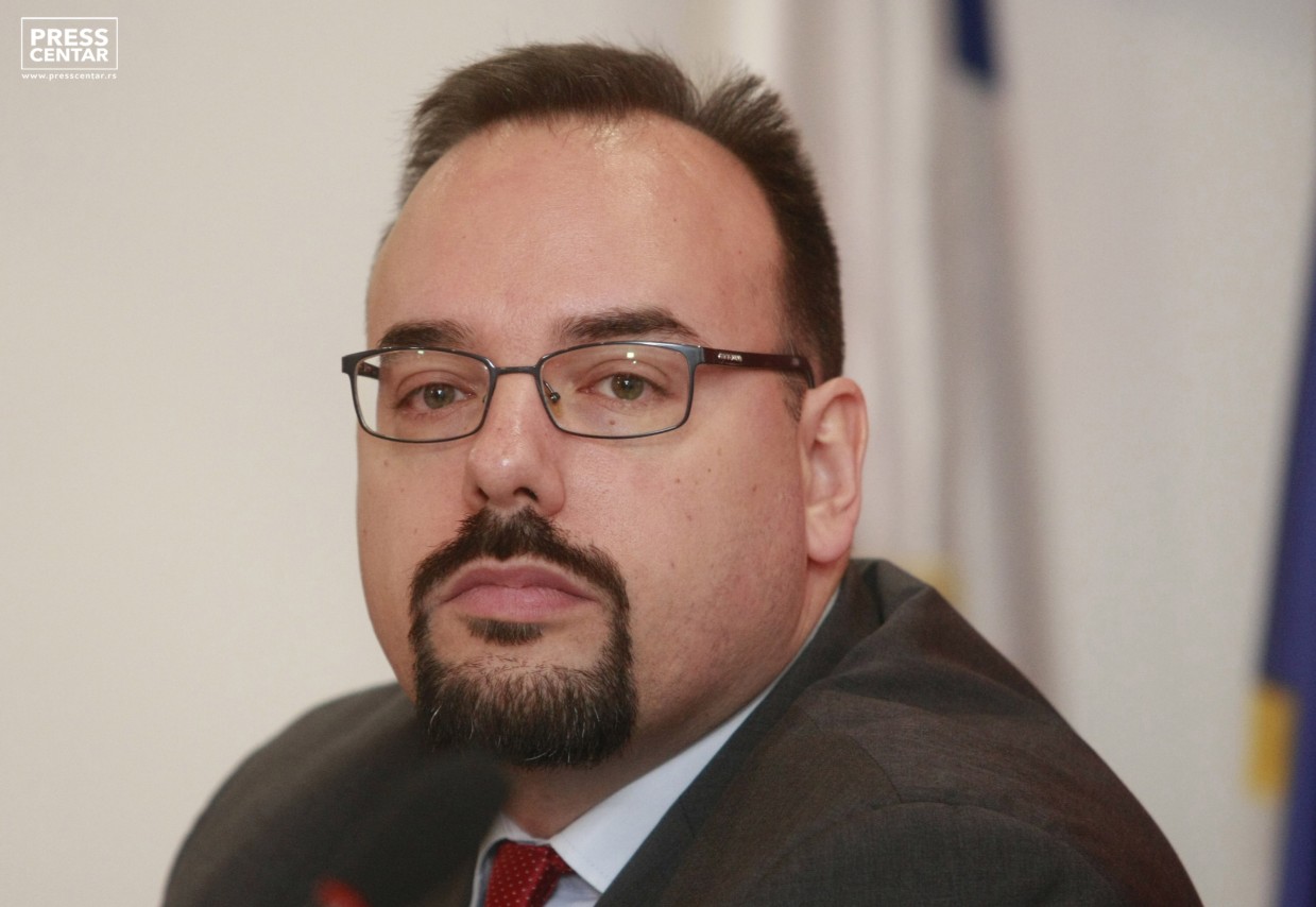 prof. dr Mario Reljanović
8/12/2016