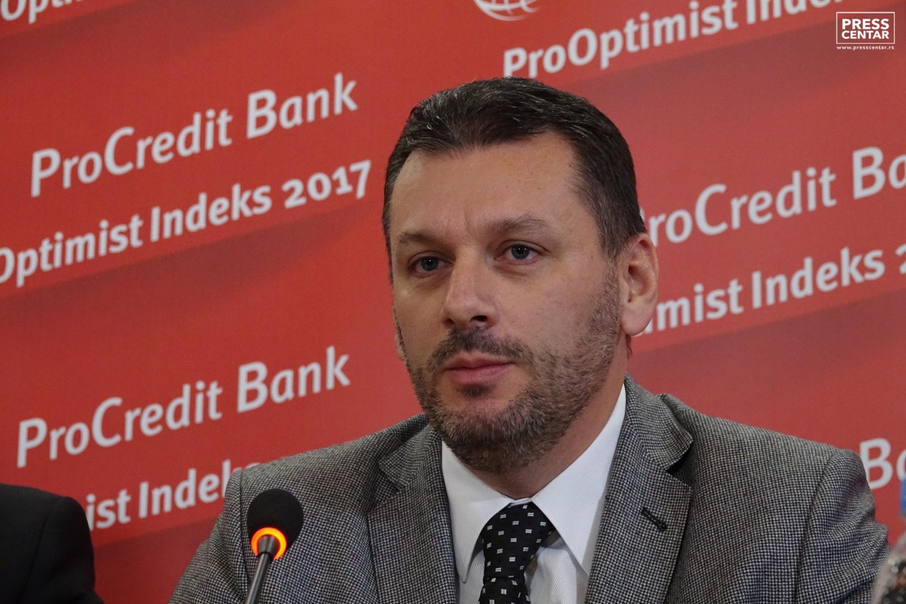 Igor Anić
13/12/2016