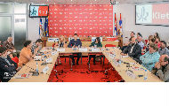 Saopštenje FBG: "Ministar Šarčević izbegao dijalog o reformi gimnazija" Saopštenje FBG: "Ministar Šarčević izbegao dijalog o reformi gimnazija"